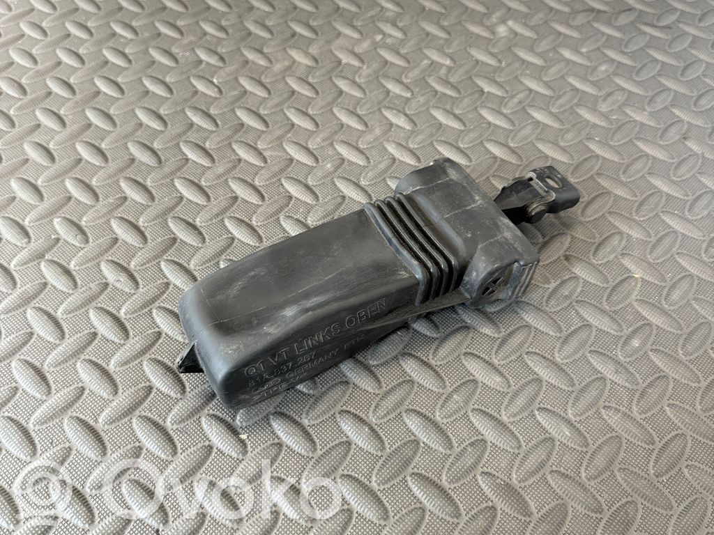 Audi Q2 - Etuoven pidätin 