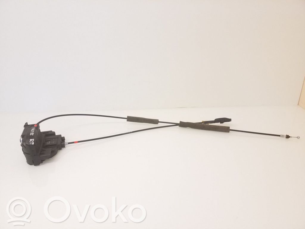 Nissan Note (E11) Front door lock 