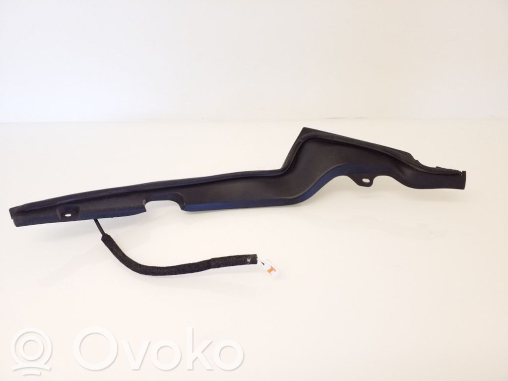 Subaru Outback (BS) Tailgate trim 