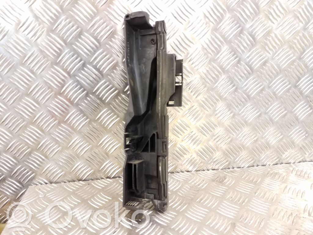 BMW X3 E83 Radiator mount bracket 