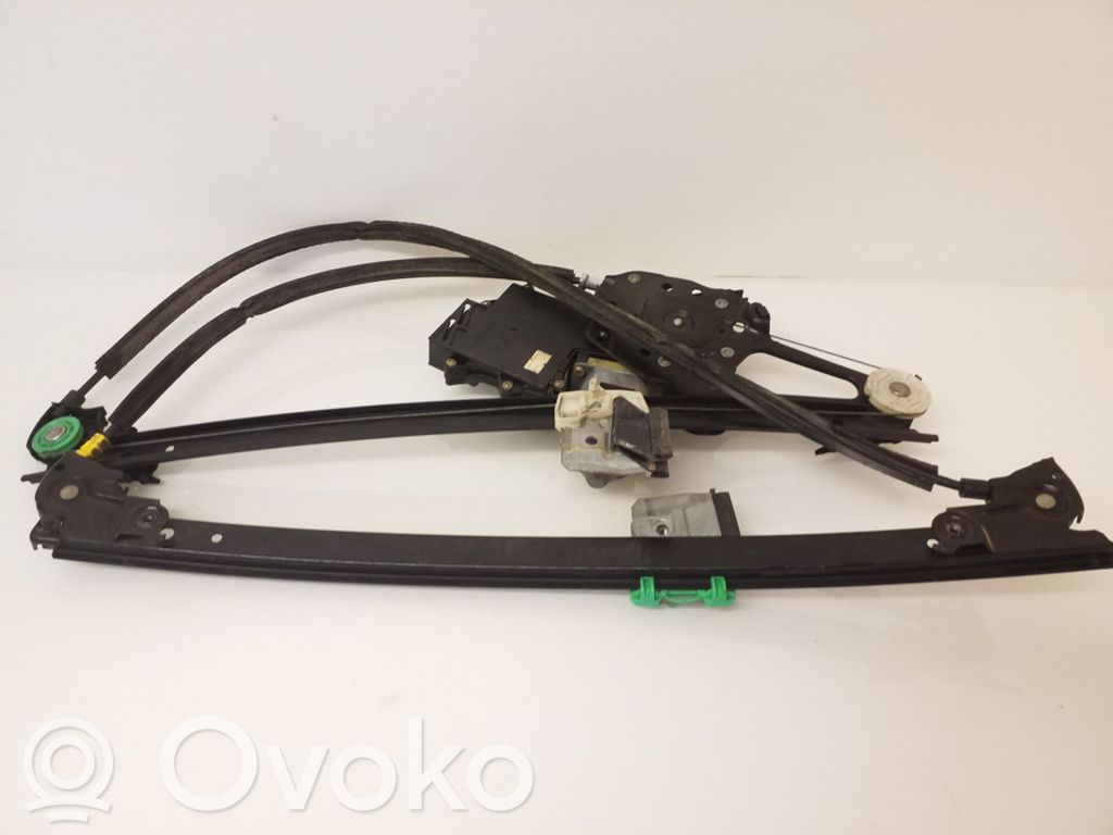 Elektryczny podnośnik szyby drzwi przednich   113750,05075500