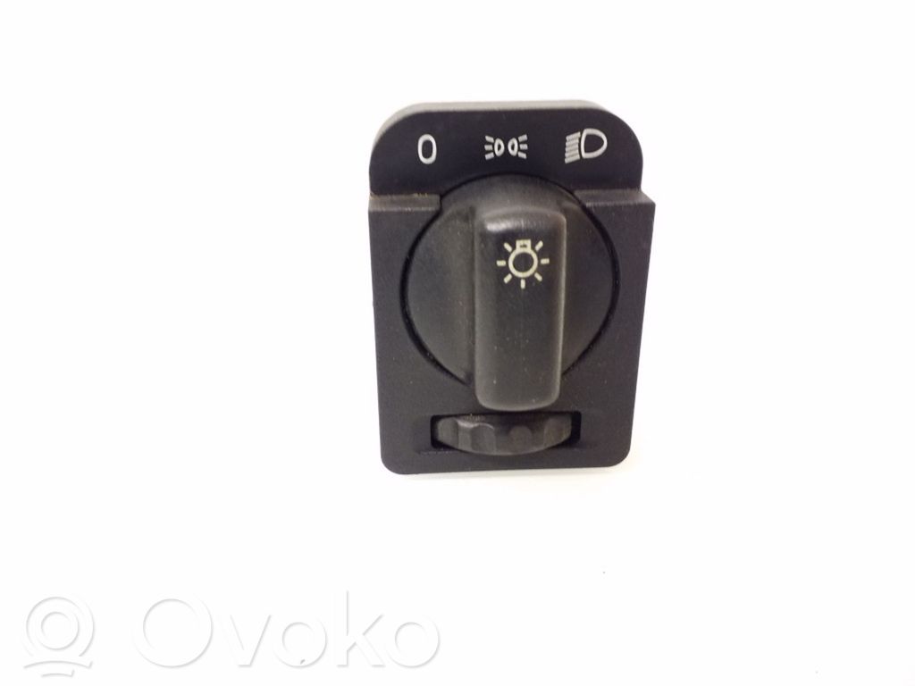 Opel Vectra A Interruptor de luz 