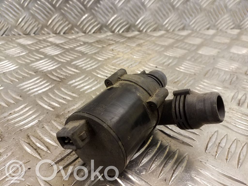BMW 5 E39 Pompe à eau de liquide de refroidissement 