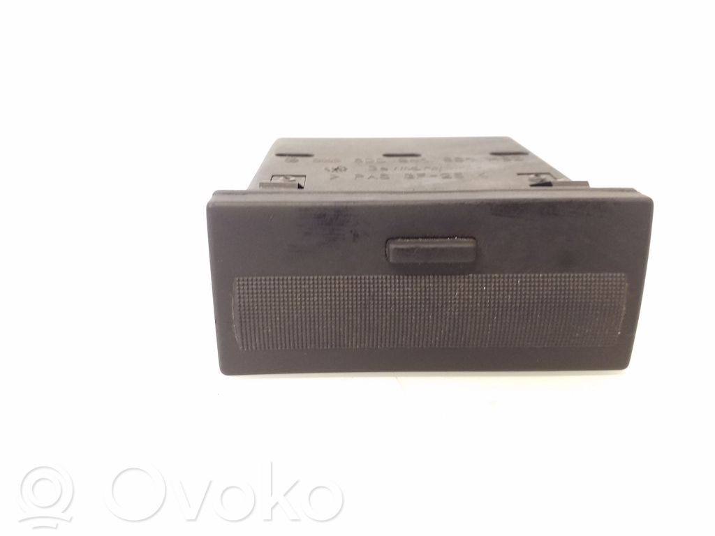 Audi A4 S4 B5 8D Compartimiento/consola central del panel 
