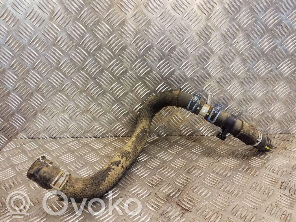 Engine coolant pipe/hose