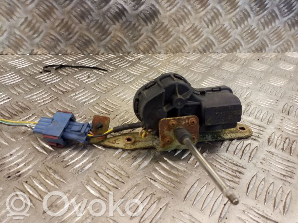 Saab 900 Headlight wiper motor 
