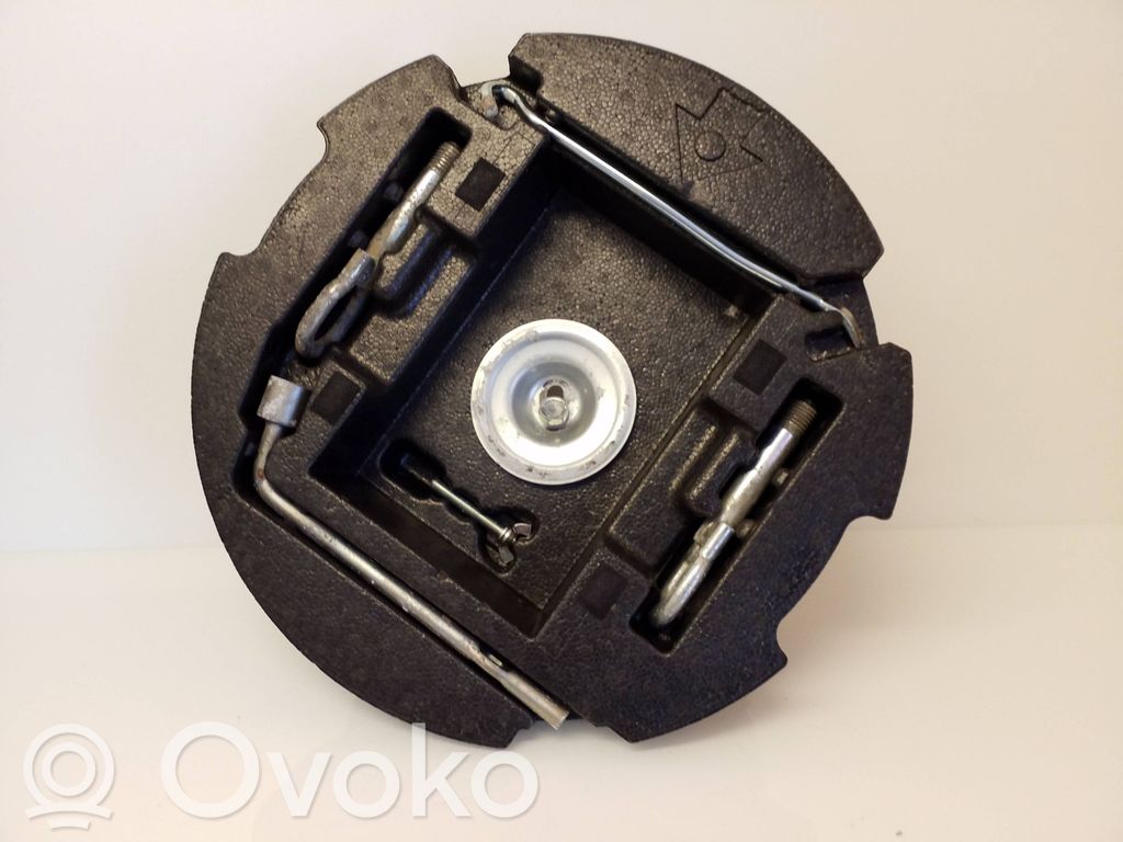 Mazda CX-7 Lift Jack 