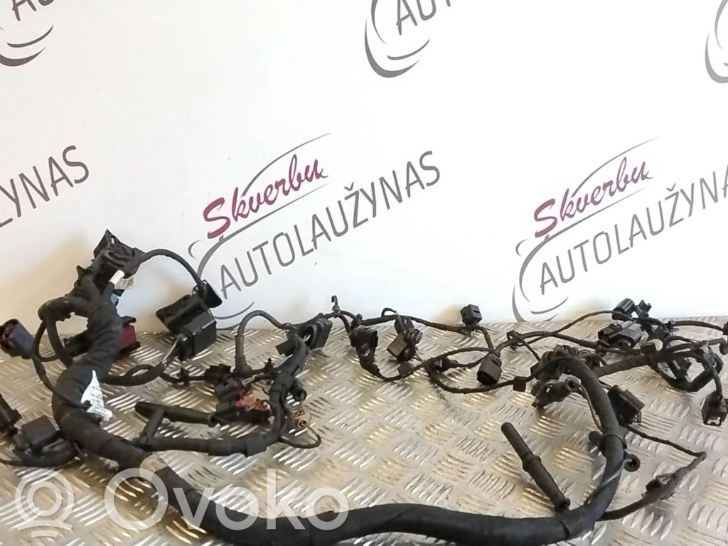 Audi A4 S4 B9 Wiązka przewodów silnika 