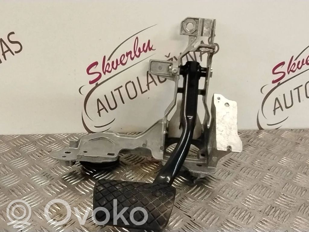 Audi A4 S4 B9 Pedał hamulca 