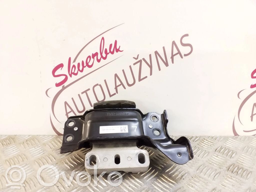 Skoda Kamiq Engine mount bracket 