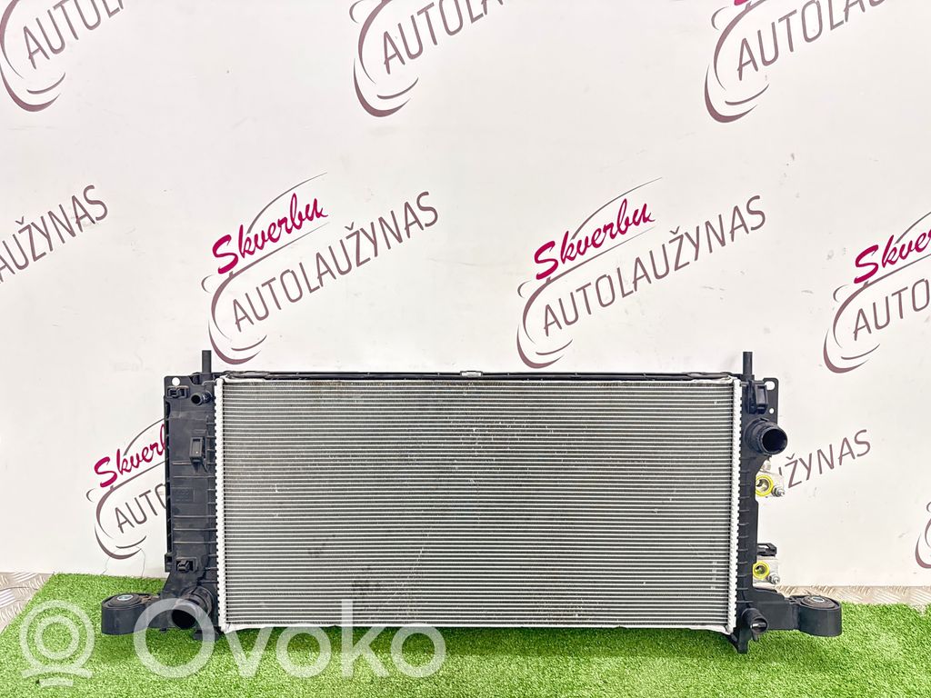 Volvo XC40 Chłodnica / Komplet 