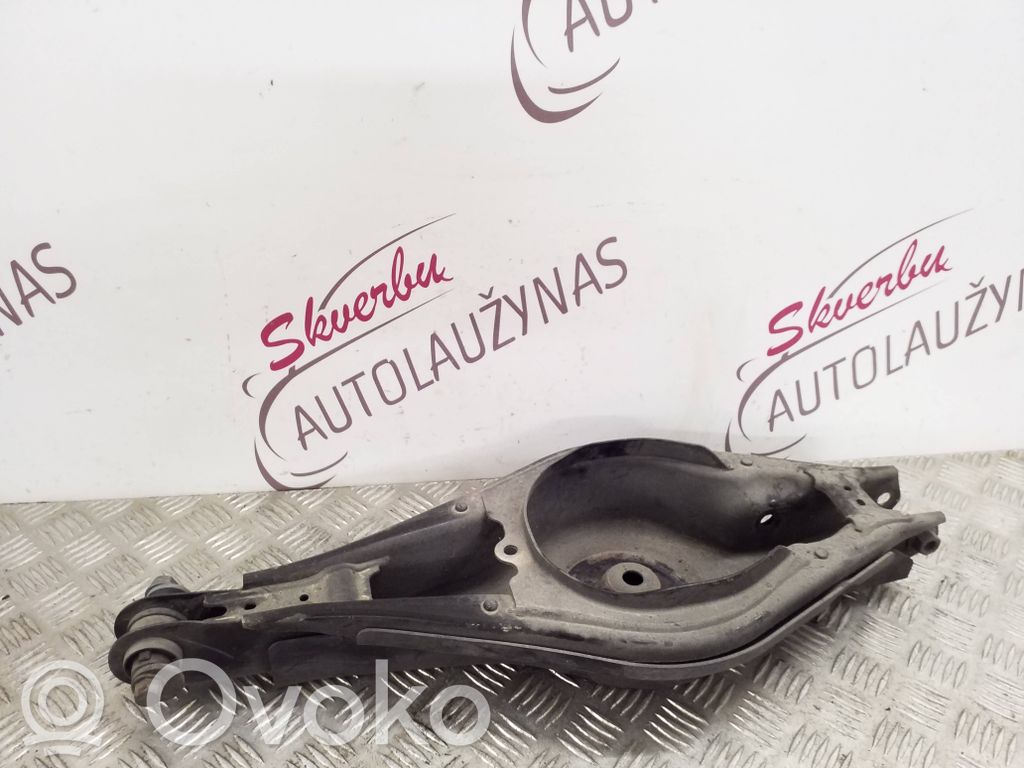 Volvo XC40 Górny wahacz tylny 