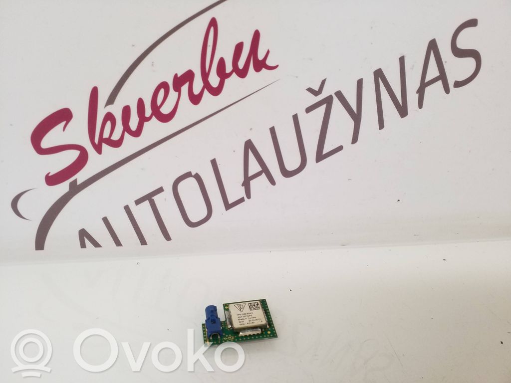 Porsche Cayenne (92A) Aerial GPS antenna 