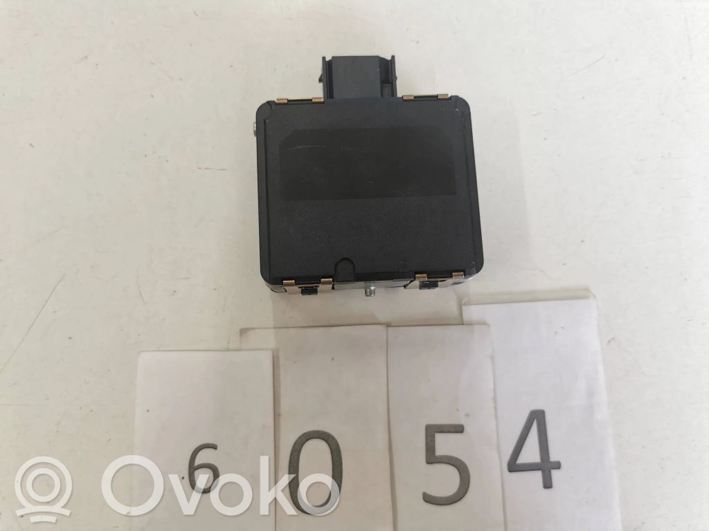 Sensor de radar Distronic   J9D39G768AF,0203302760