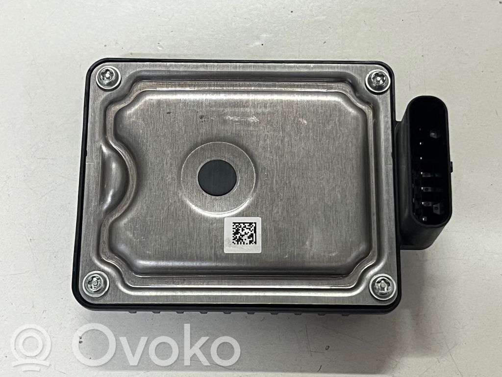Volkswagen PASSAT B8 Radar / Czujnik Distronic 
