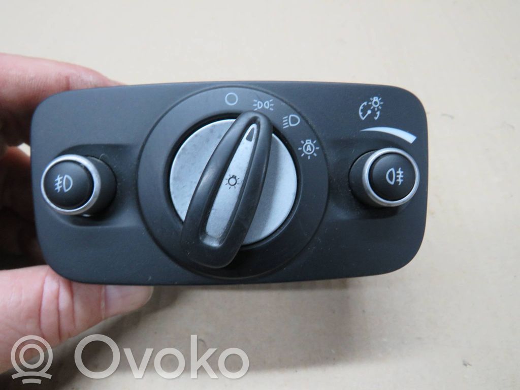 Lukturu slēdzis   10099407,AG9T13A024EC