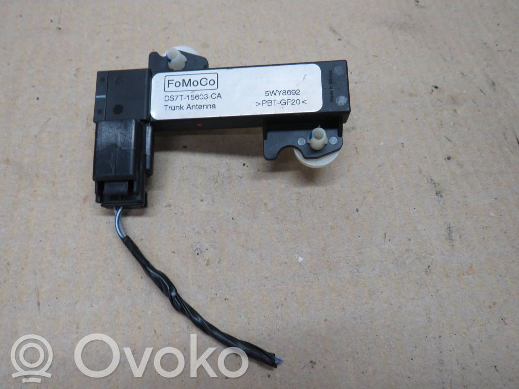 Pystyantennivahvistin   DS7T15603CA,5WY8692