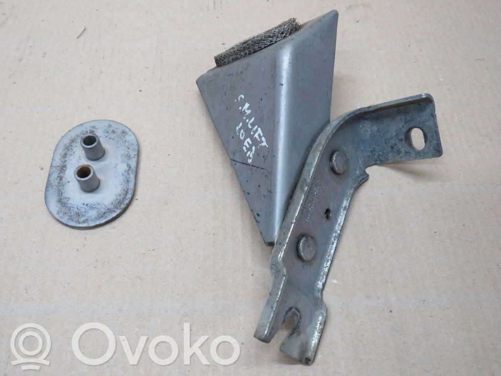Ford S-MAX Muffler mount bracket/holder 