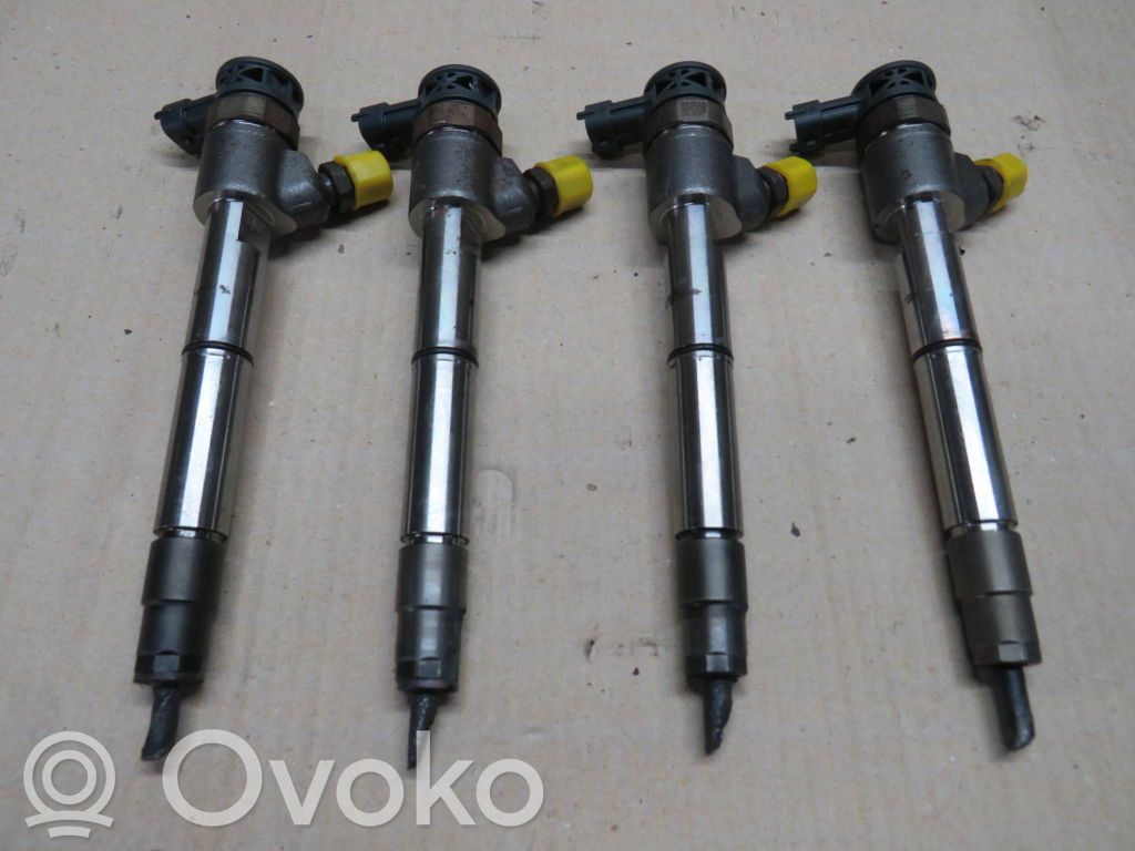 Opel Insignia A Inyector de combustible 