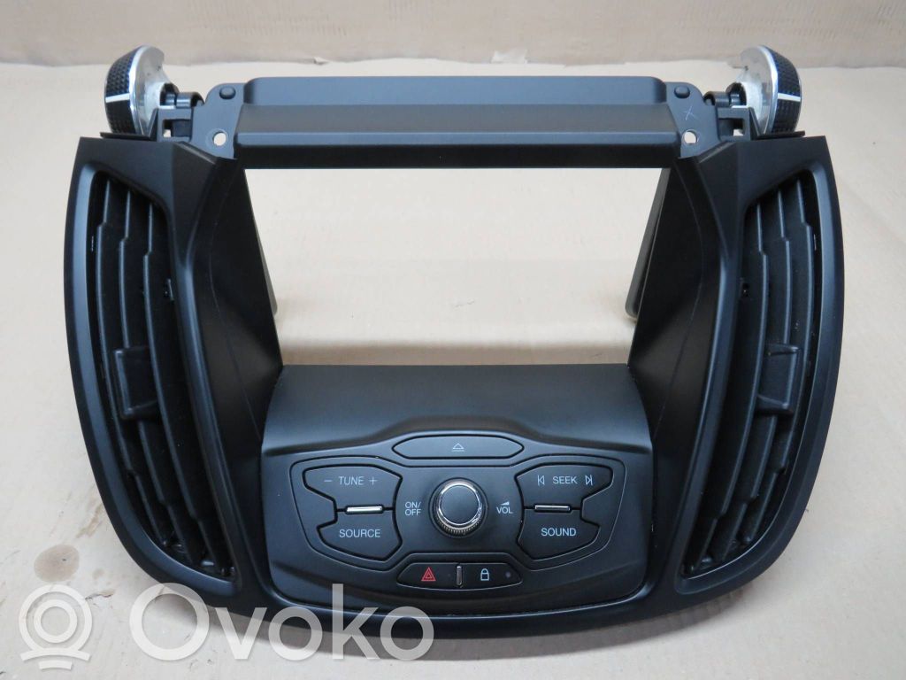 Ford Kuga II Panel radia 