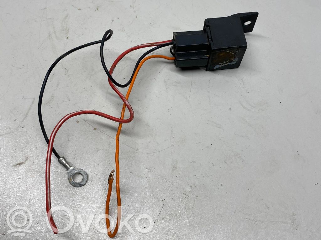 Audi 80 90 B3 Muu rele 