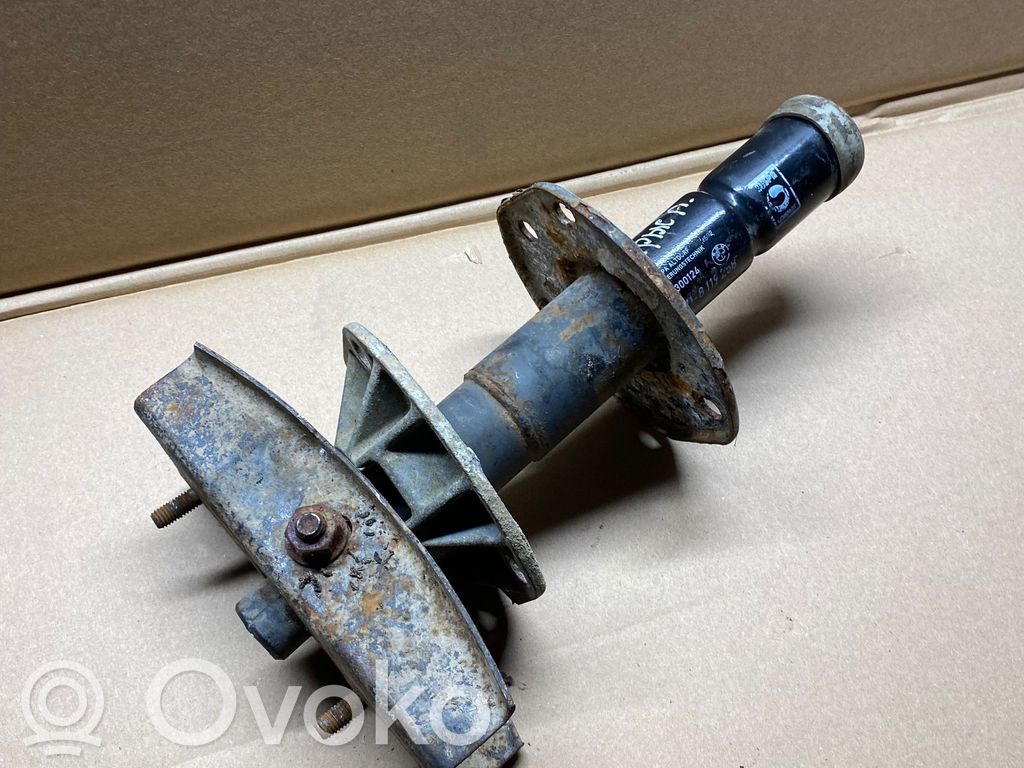 Etupuskurin kannake   02300124