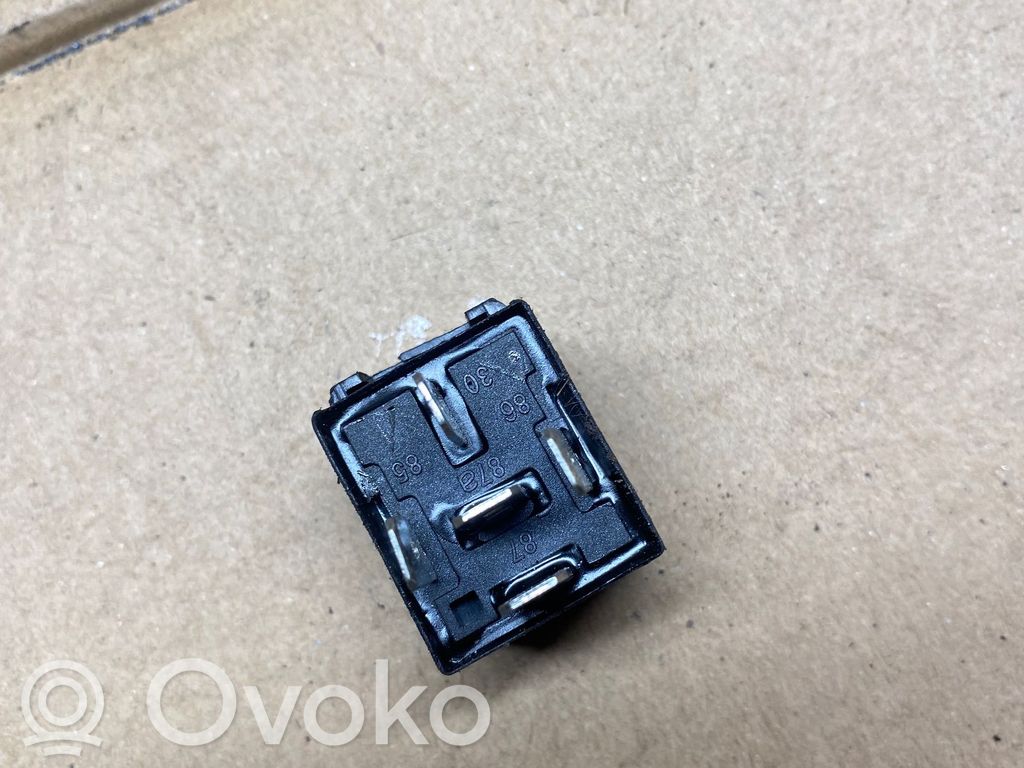 Volvo S70  V70  V70 XC Other relay 