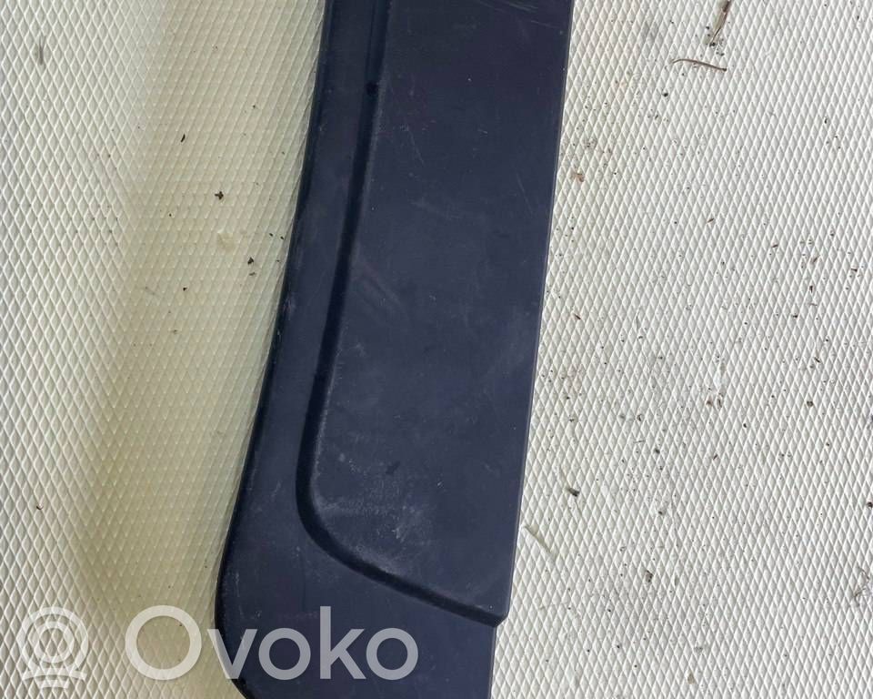 Radiator trim   7803340,81726,16208310
