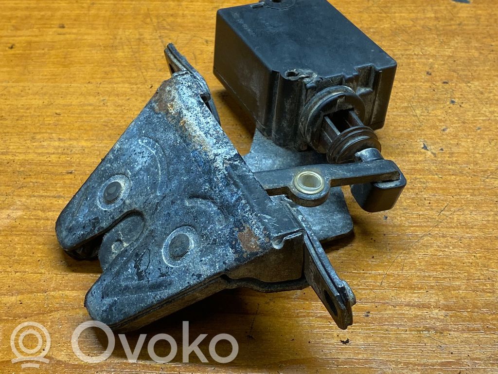 Tailgate/trunk/boot lock/catch/latch   8172177,9940997