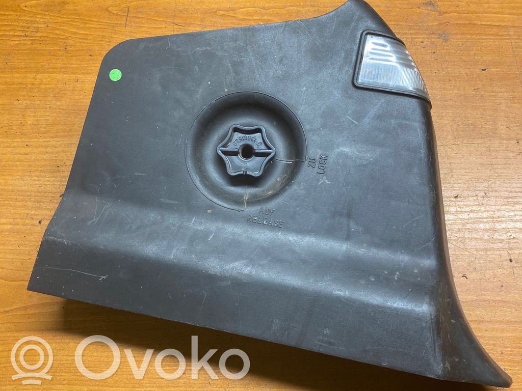 BMW 3 E36 Takavalon polttimon suojan pidike 