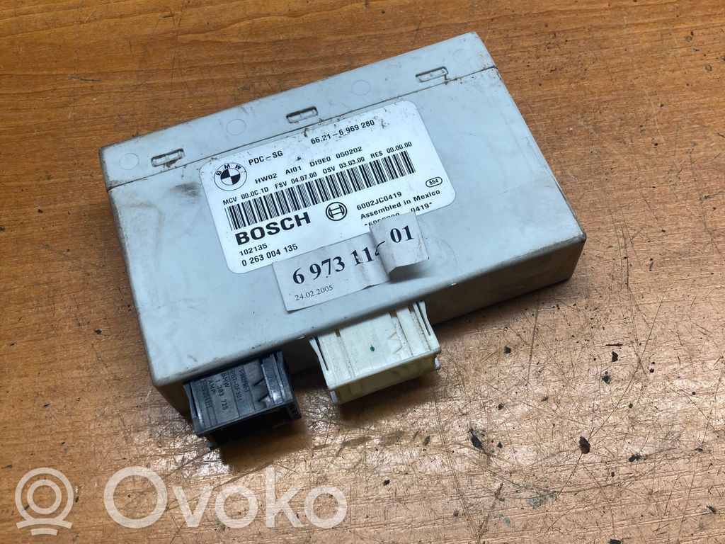 BMW 1 E81 E87 Parking PDC control unit/module 