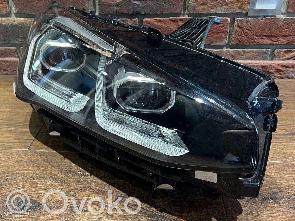 BMW 2 Active Tourer U06 Scheinwerfer 