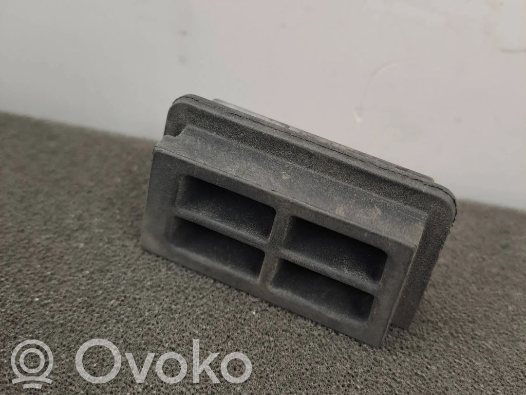BMW X7 G07 Kita variklio skyriaus detalė 