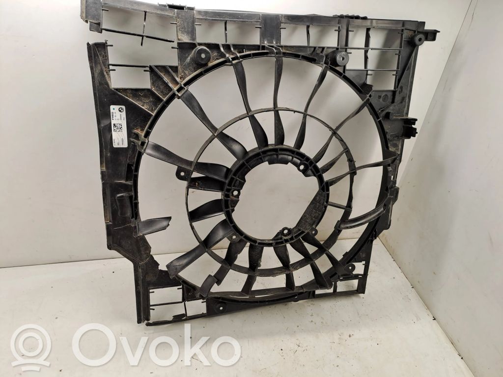BMW X7 G07 Radiator cooling fan shroud 