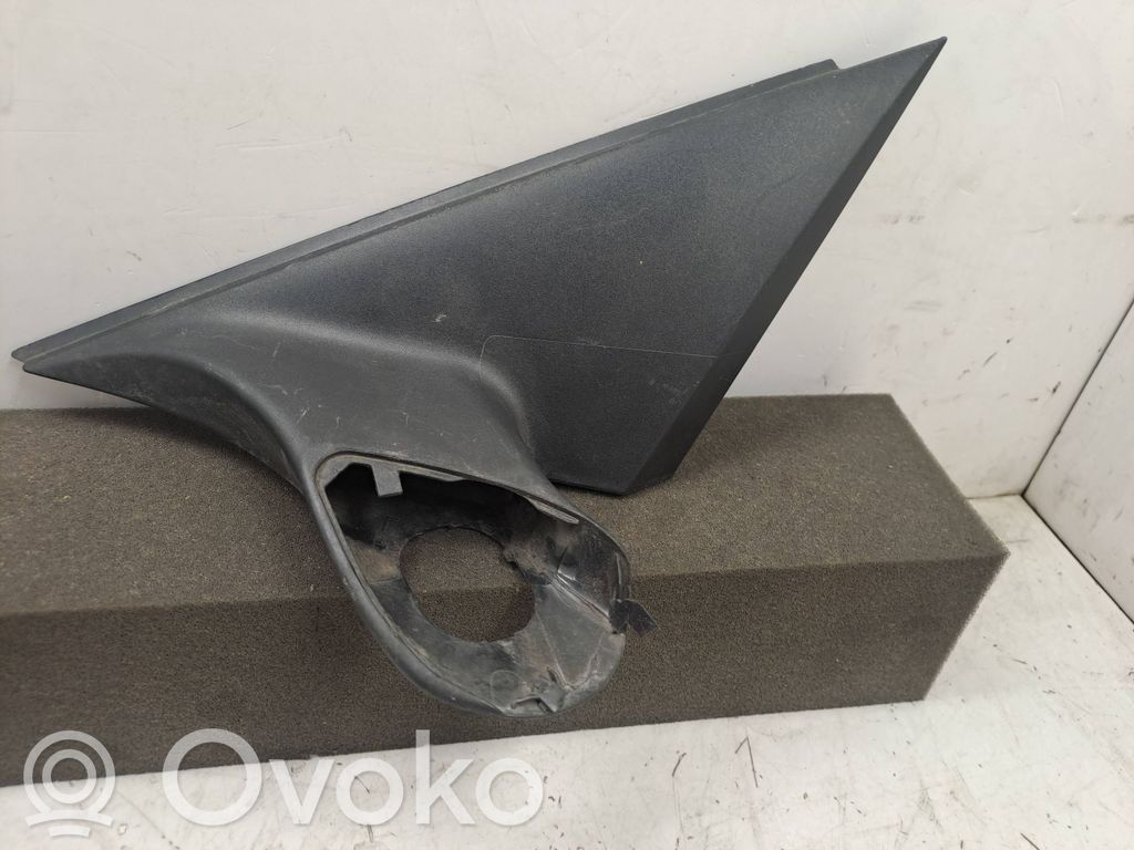 Element lusterka bocznego drzwi przednich   A3172413