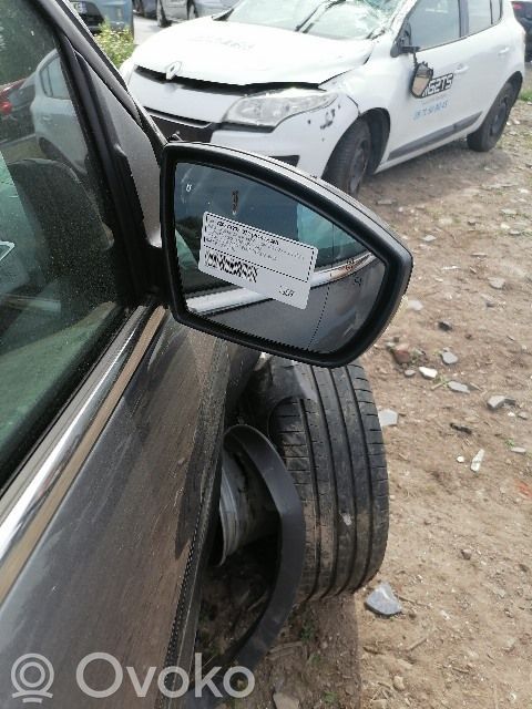 Ford Kuga II Elektryczne lusterko boczne drzwi przednich 