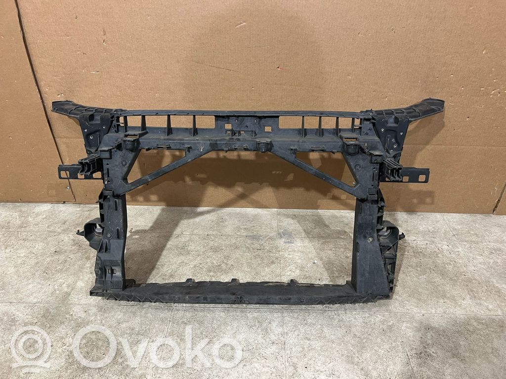 Audi A3 8Y Radiatorių panelė 