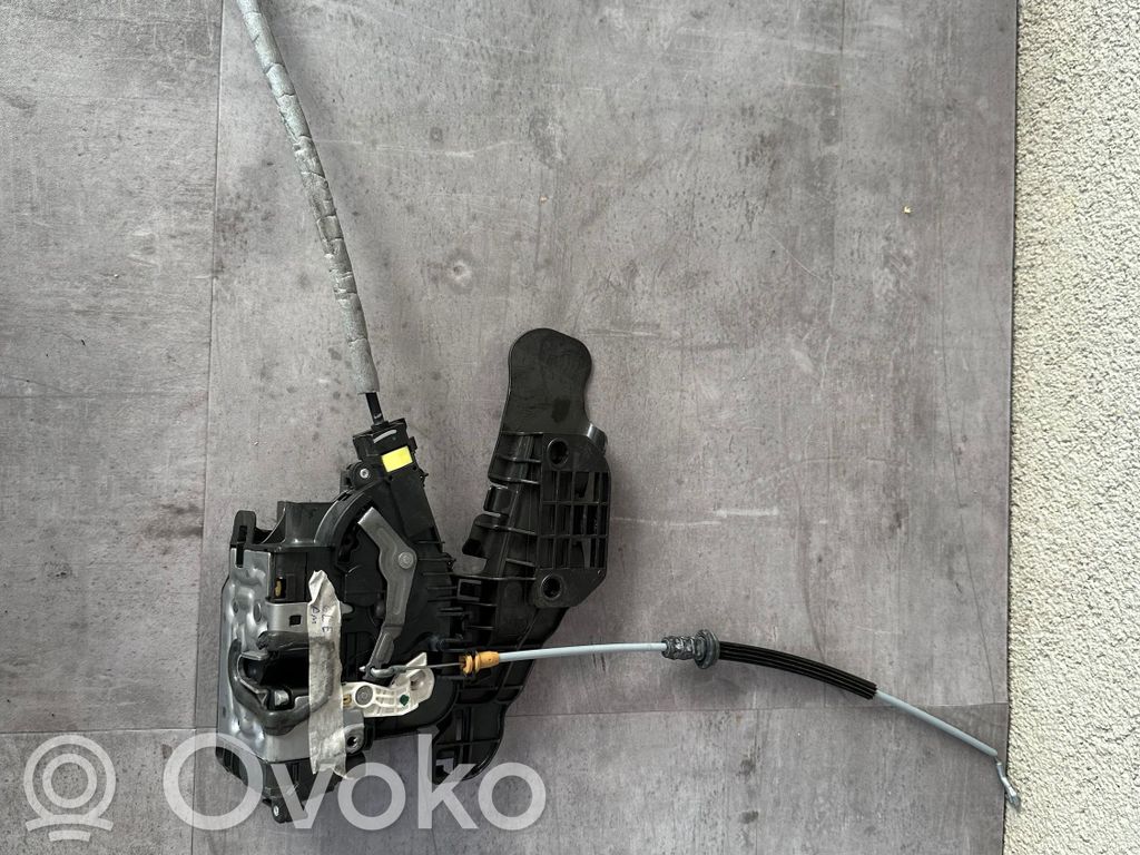 Zamek drzwi przednich   A0997201235