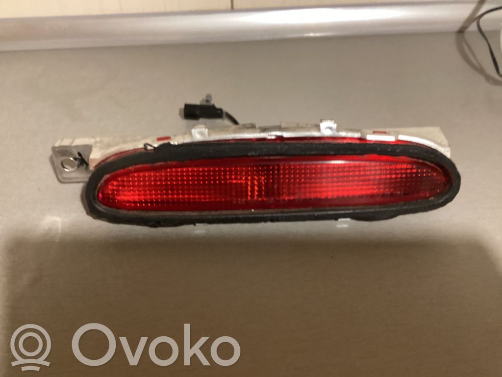 Chrysler Stratus Third/center stoplight 