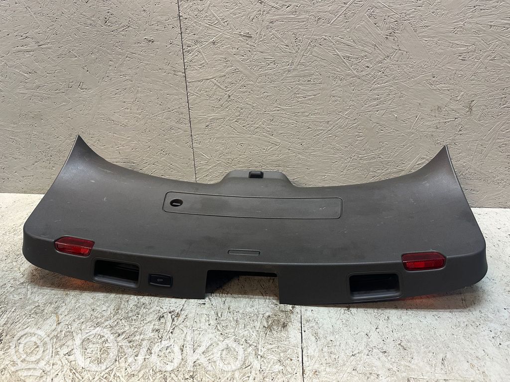 Porsche Macan (95B) Tailgate trim 