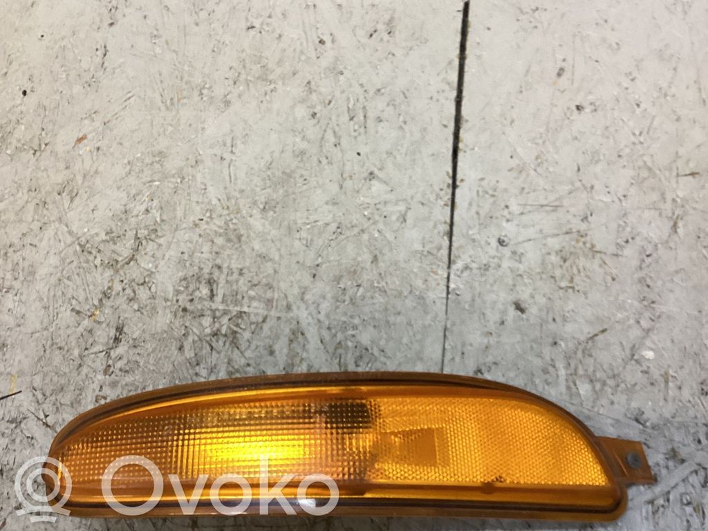 Chrysler 300 - 300C Front indicator light 
