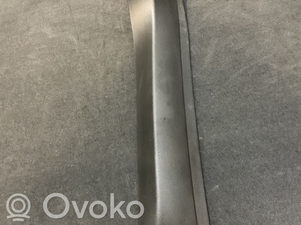 Audi e-tron Tailgate trim 