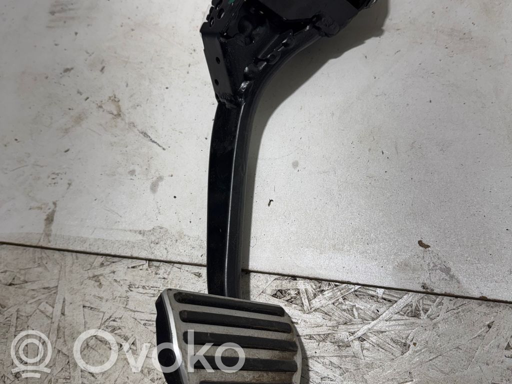 Volvo XC90 Brake pedal 