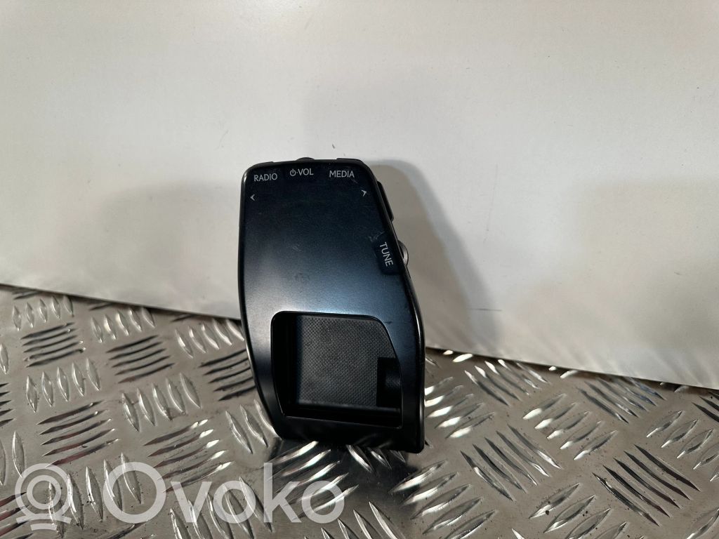 Lexus UX Multifunctional control switch/knob 