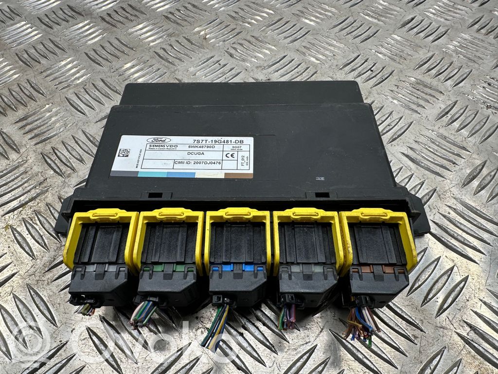 Ford Mondeo MK IV Door central lock control unit/module 