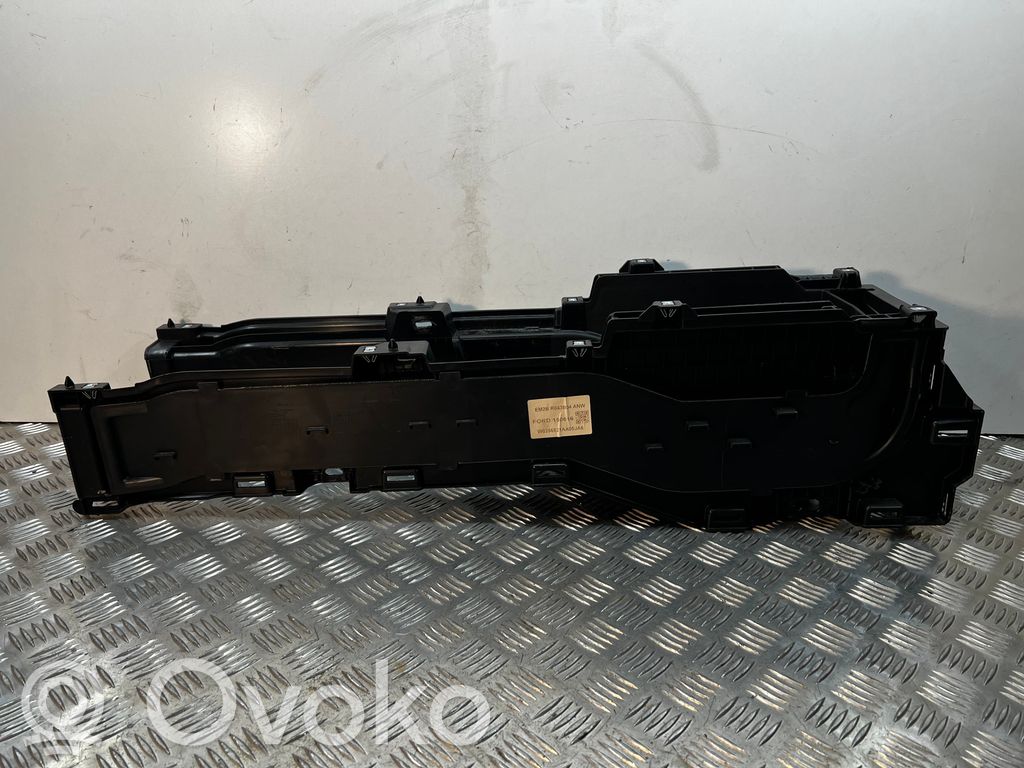 Centrālā konsole   EM2BR043B04ANW,EM2BR043B04,EM2BR044D36A,EM2BR044D38A