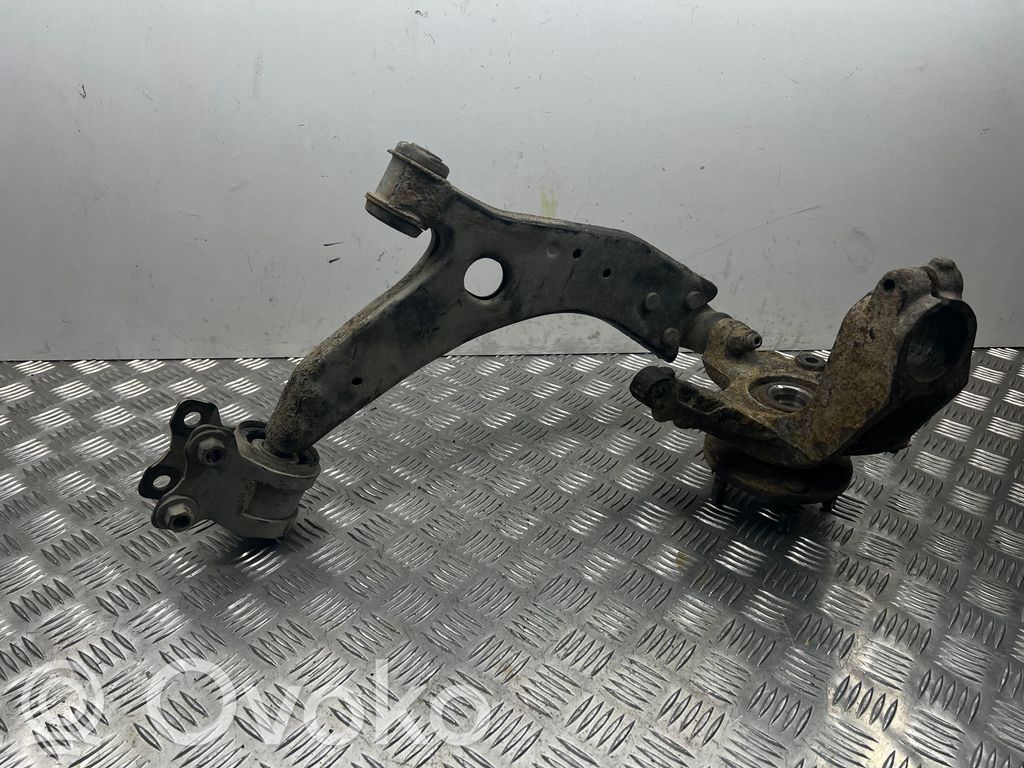 Volvo V50 Priekinis kelmas 