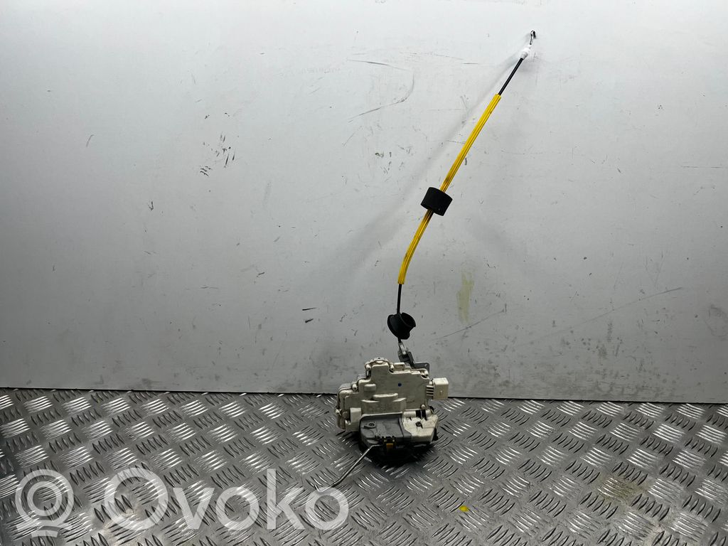 Audi A6 S6 C6 4F Rear door lock 