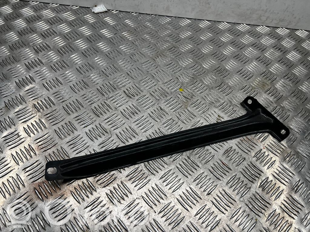 Mercedes-Benz GLC X253 C253 Kita variklio skyriaus detalė 