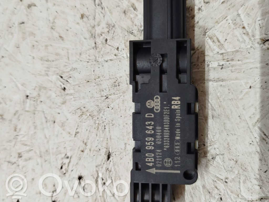 Airbag deployment crash/impact sensor   4B0959643D,030408,021124